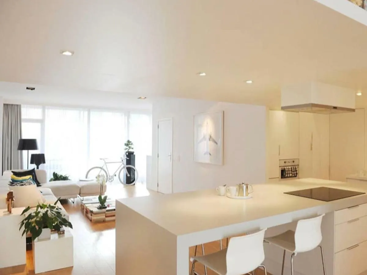 Minimalistic In Premium Location Daire Brüksel Belçika